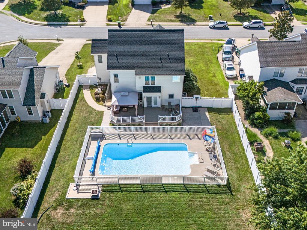 121 Brenton Ct