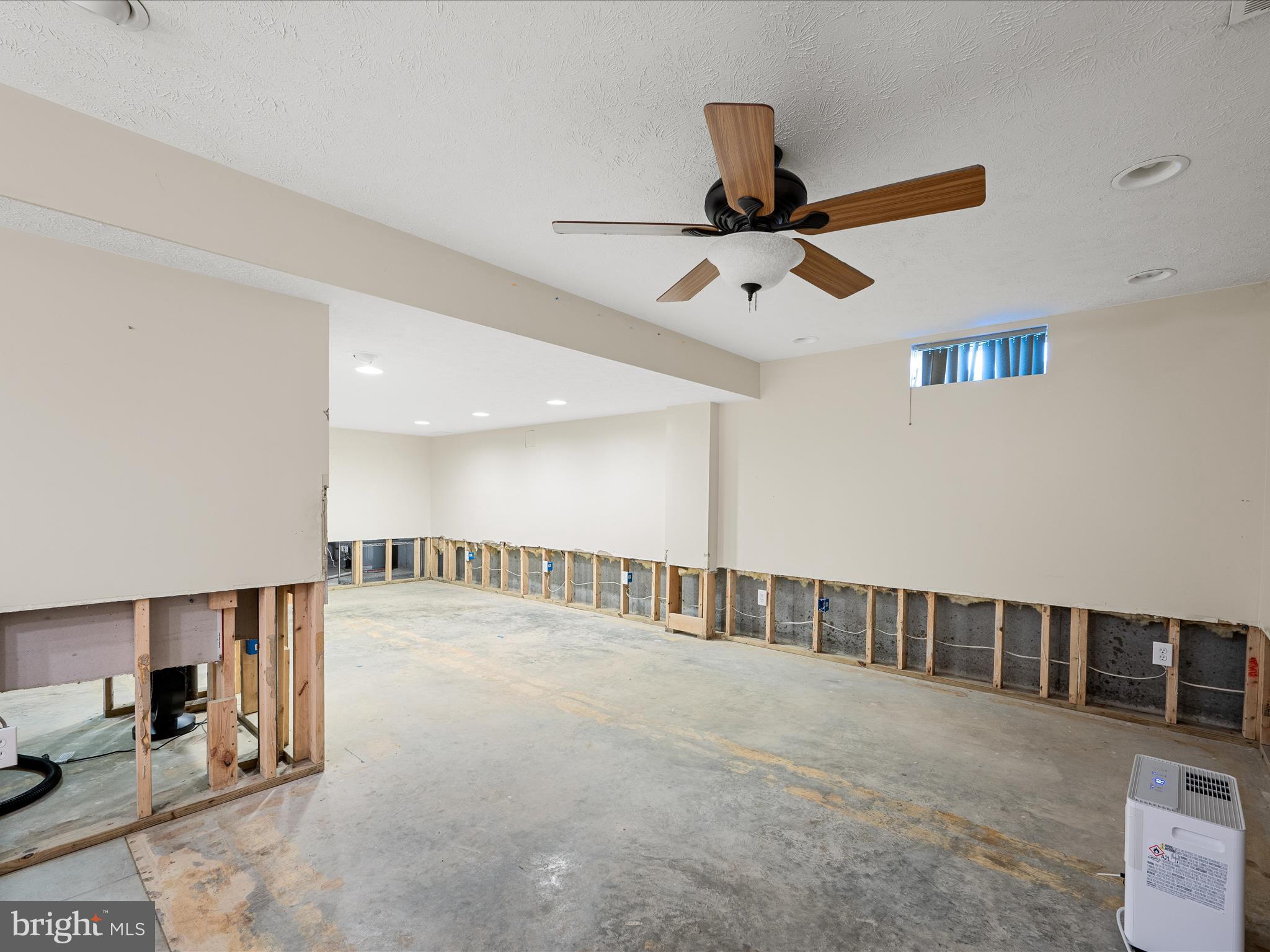 121 Brenton Ct