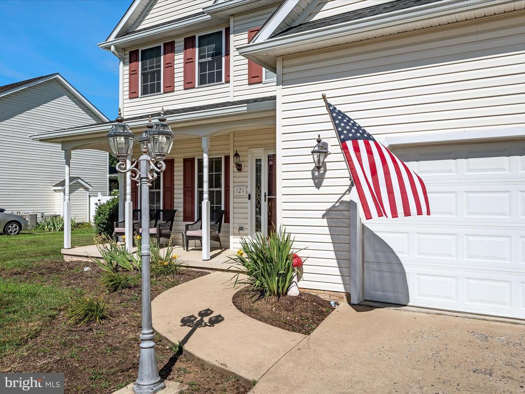 121 Brenton Ct