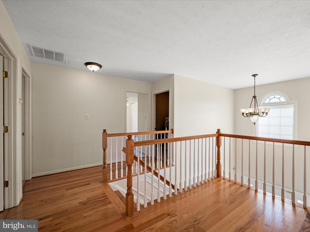 121 Brenton Ct