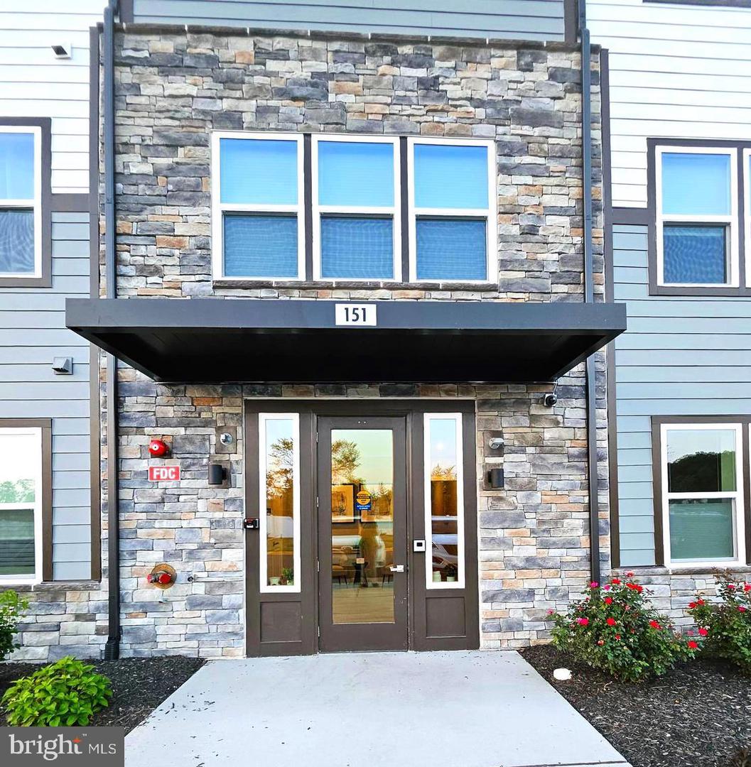 151 McCormick Cir Cir #203