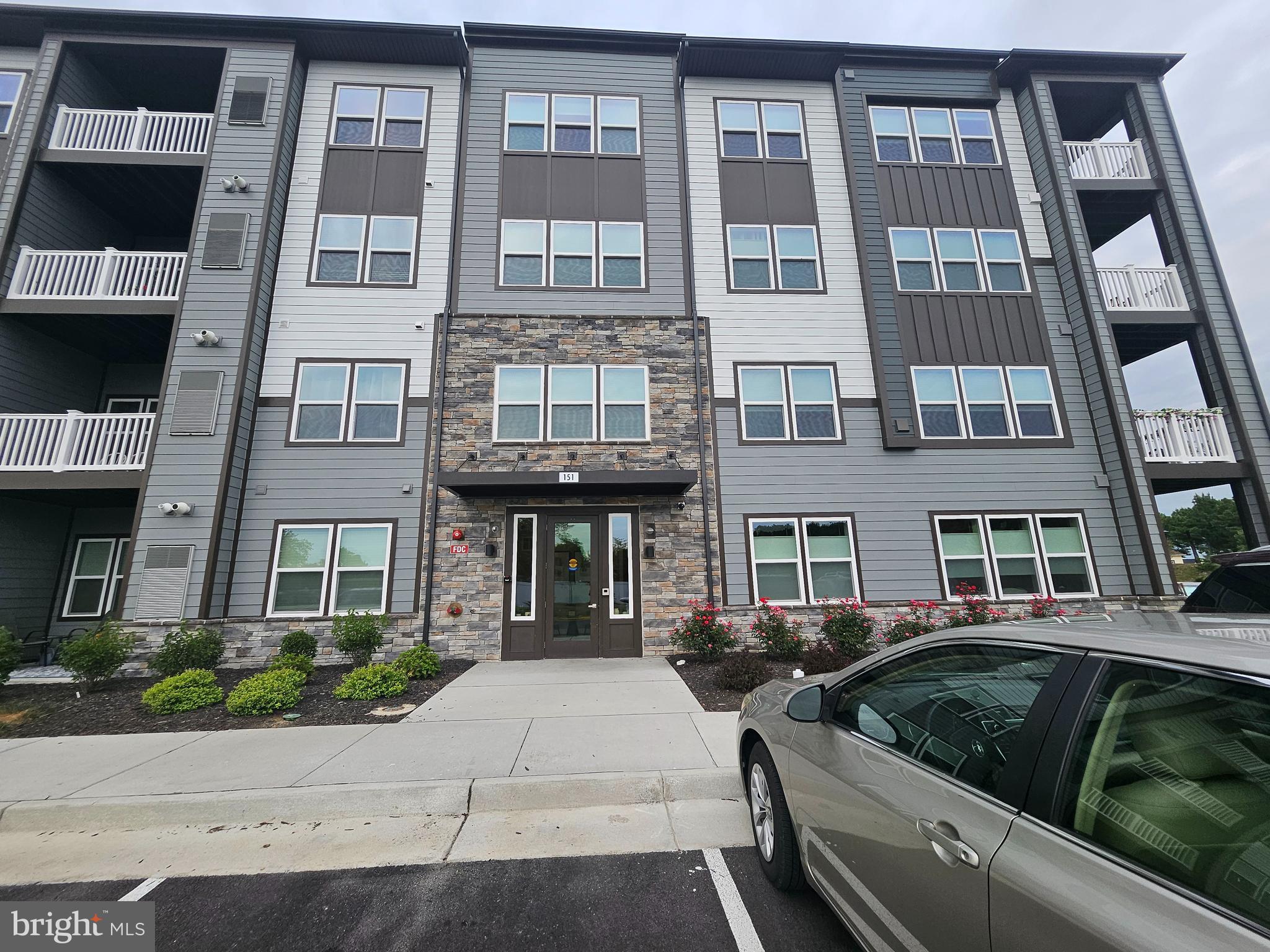 151 McCormick Cir Cir #203