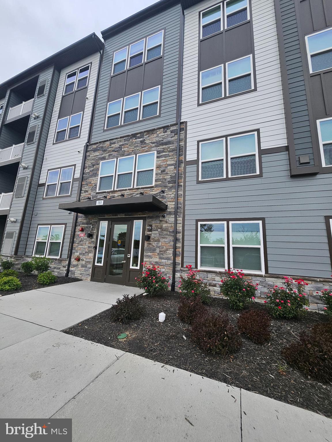 151 McCormick Cir Cir #203