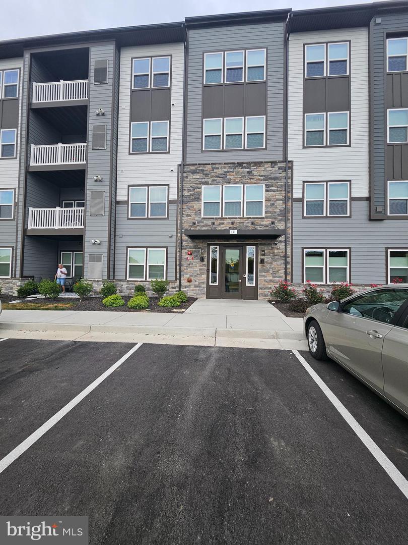 151 McCormick Cir Cir #203