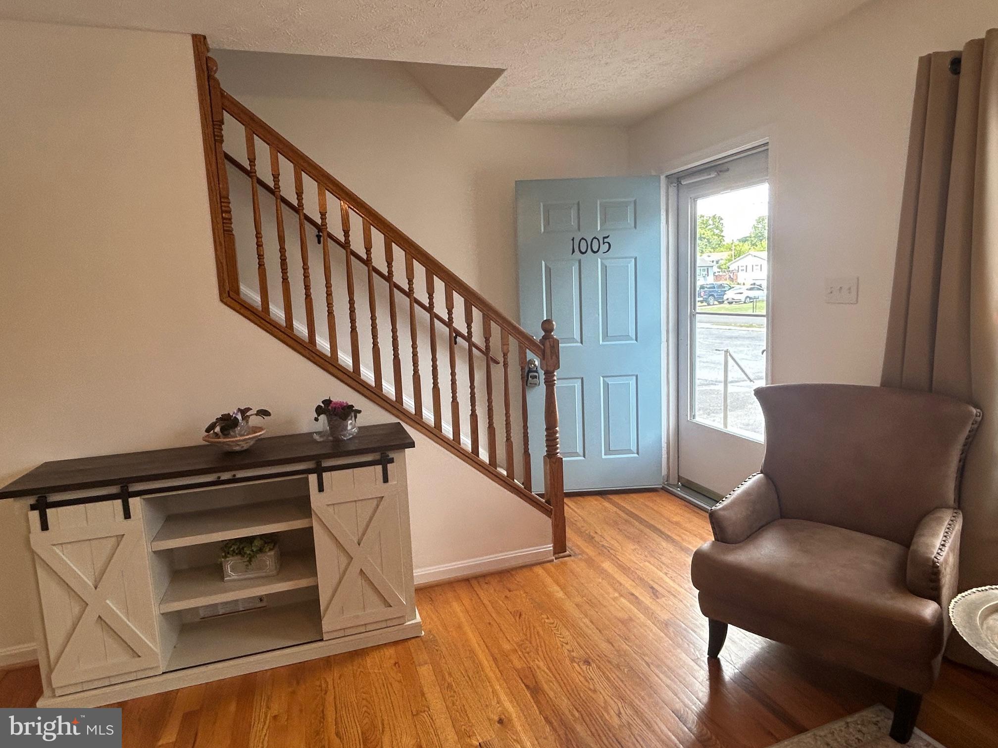 1005 Locust St