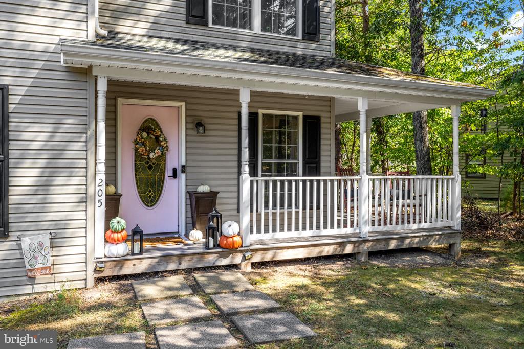 205 LAKE HOLIDAY