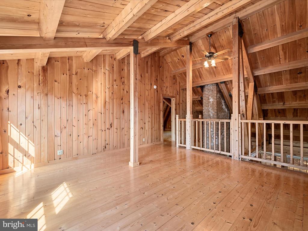 175 NIXON DRIVE