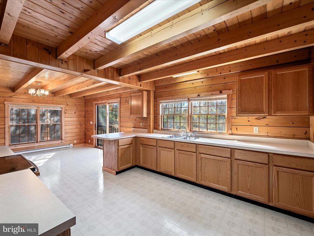 175 NIXON DRIVE