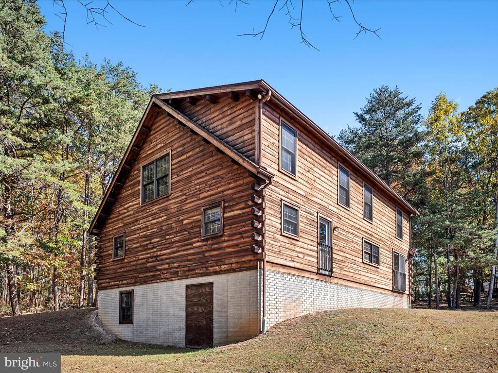 175 NIXON DRIVE