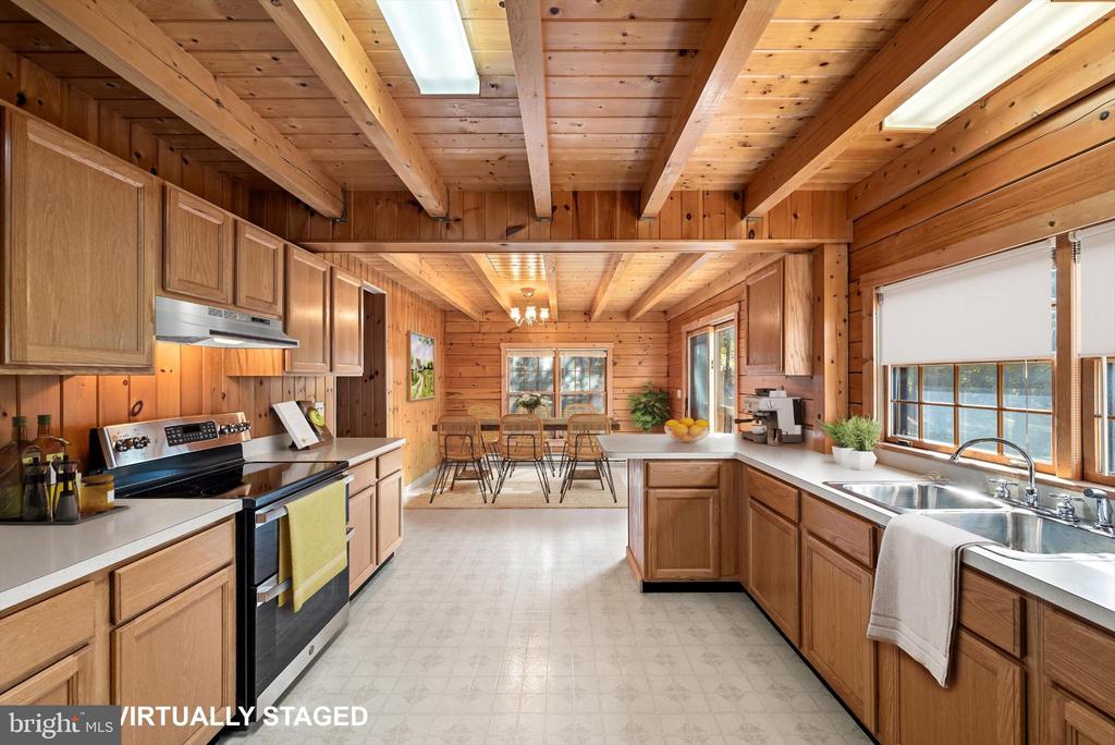 175 NIXON DRIVE