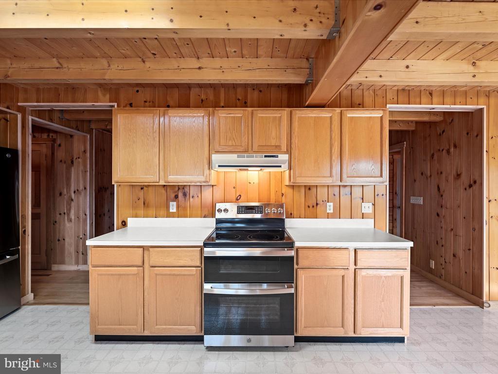 175 NIXON DRIVE