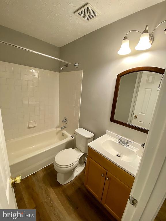 106 PERIDOT PLACE