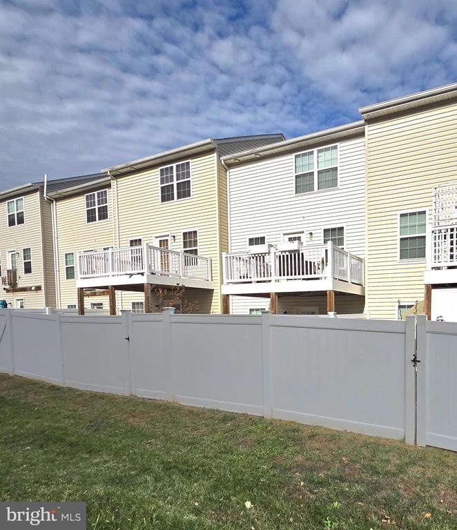 203 SAGE CIRCLE