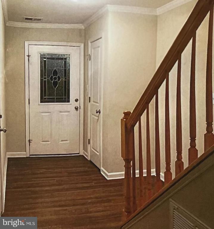 203 SAGE CIRCLE