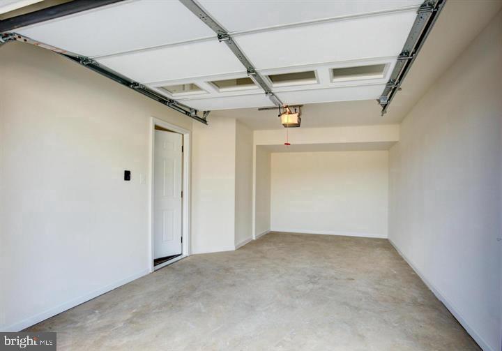 203 SAGE CIRCLE