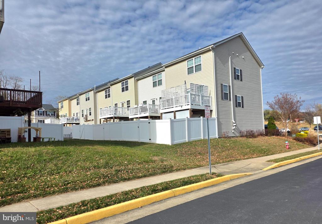 203 SAGE CIRCLE
