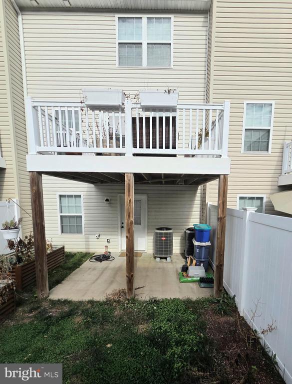 203 SAGE CIRCLE
