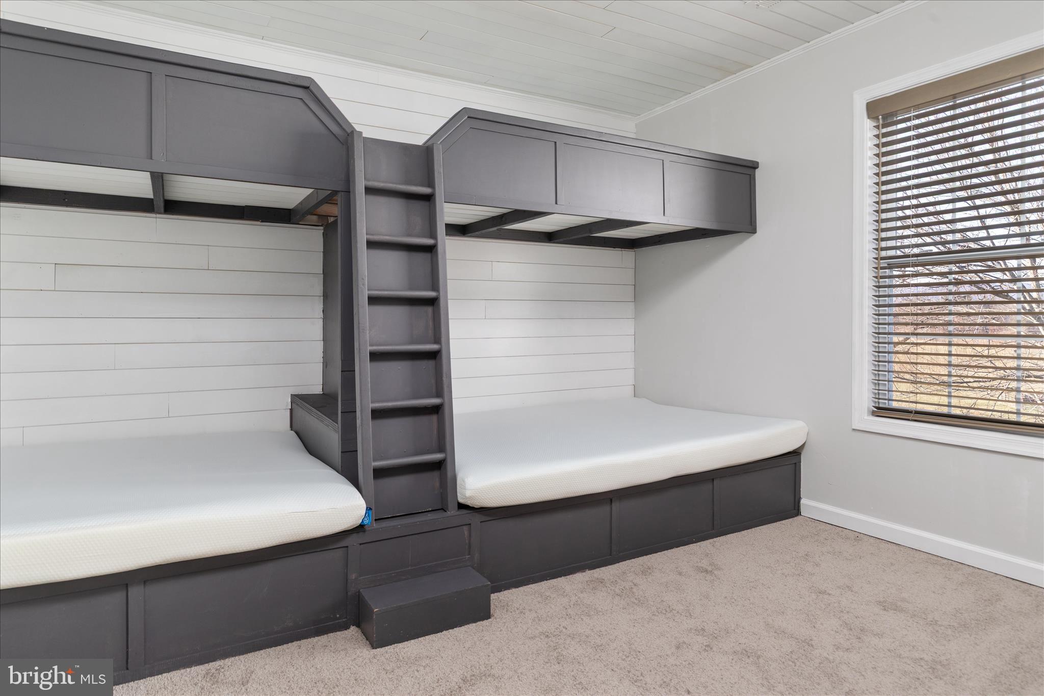 199 MEETING HOUSE DRIVE