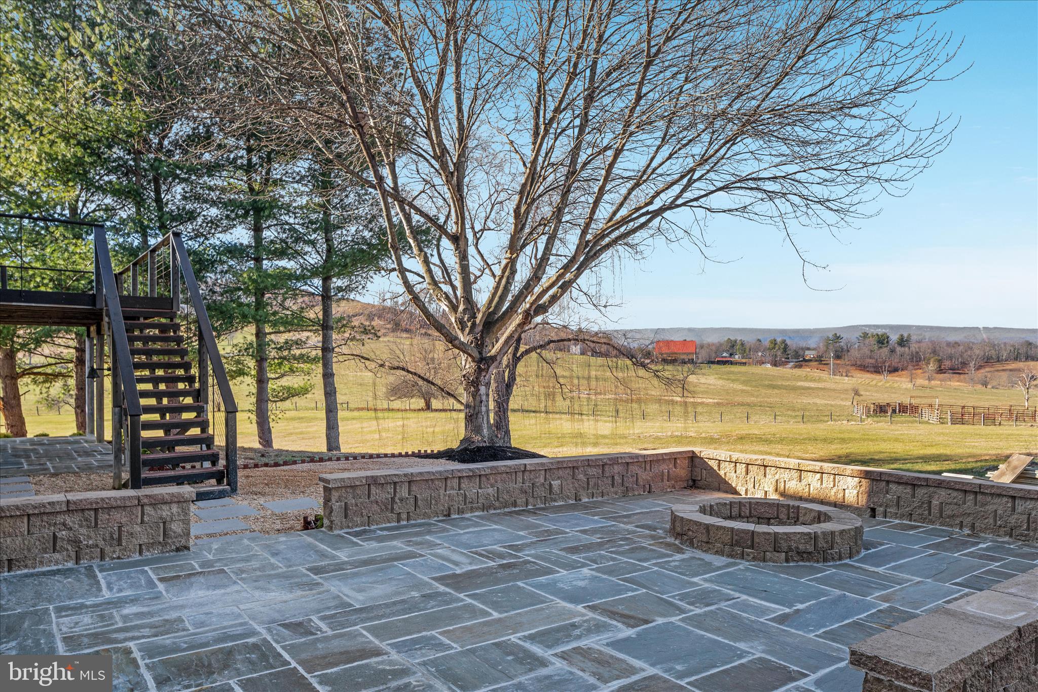 199 MEETING HOUSE DRIVE