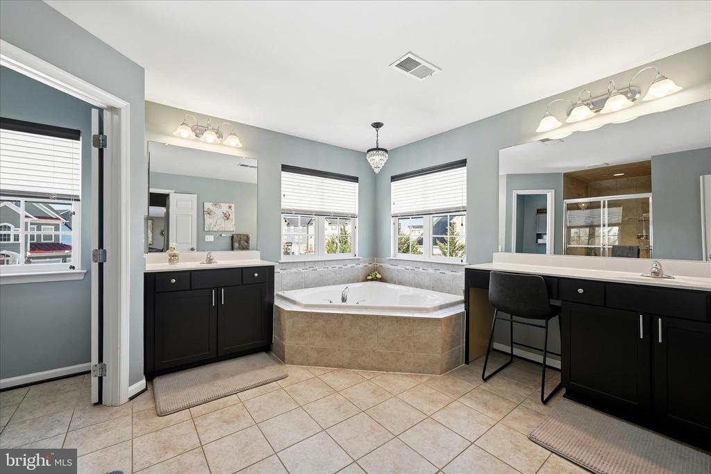 105 GARRET COURT