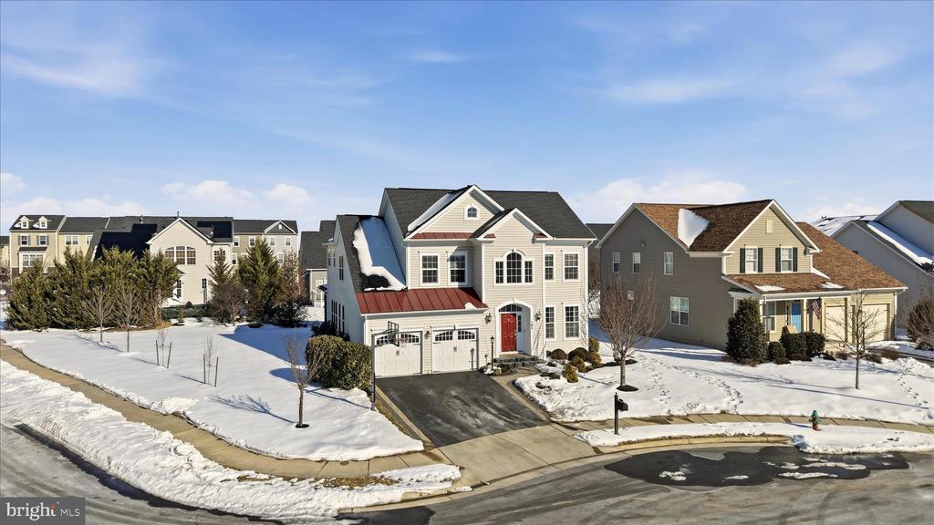 105 GARRET COURT