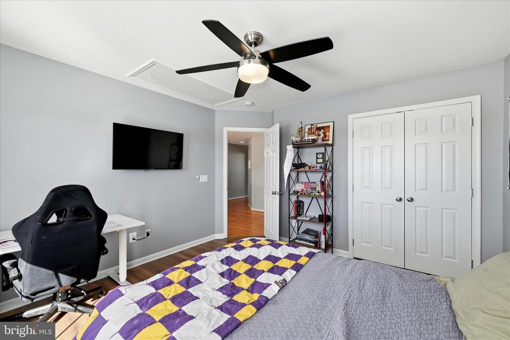 105 GARRET COURT