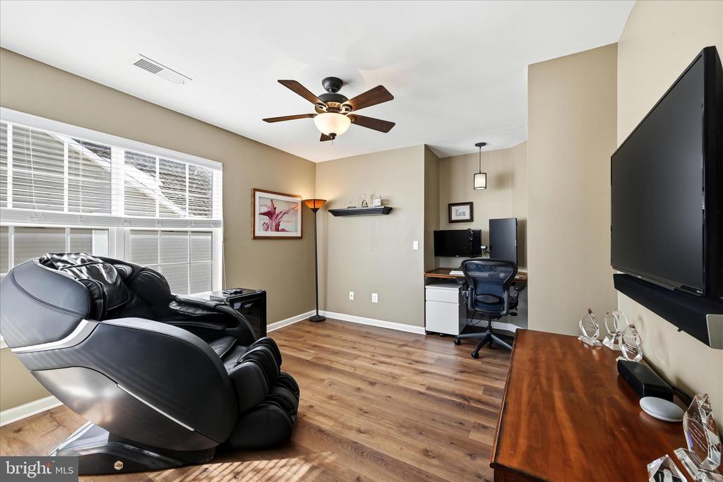 105 GARRET COURT