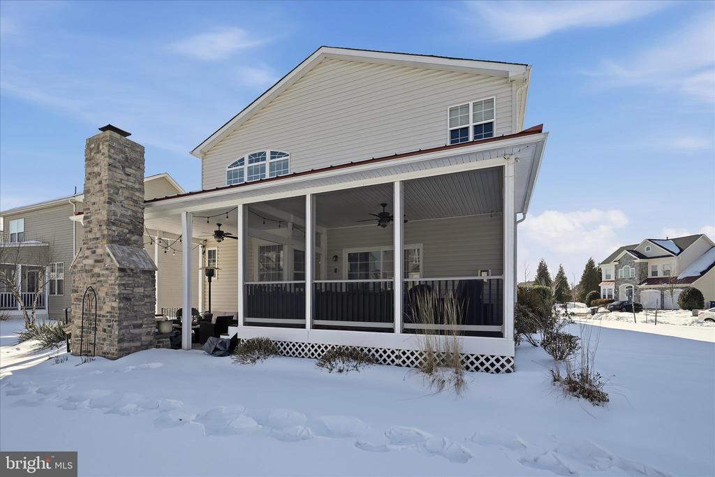 105 GARRET COURT