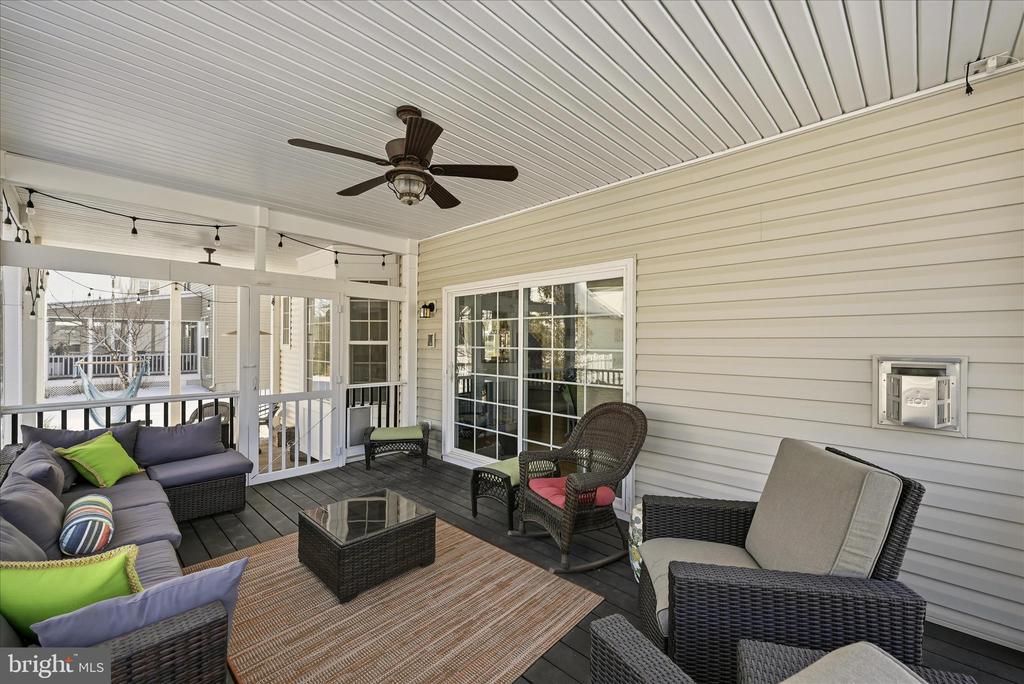 105 GARRET COURT