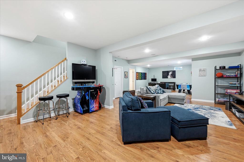 105 GARRET COURT