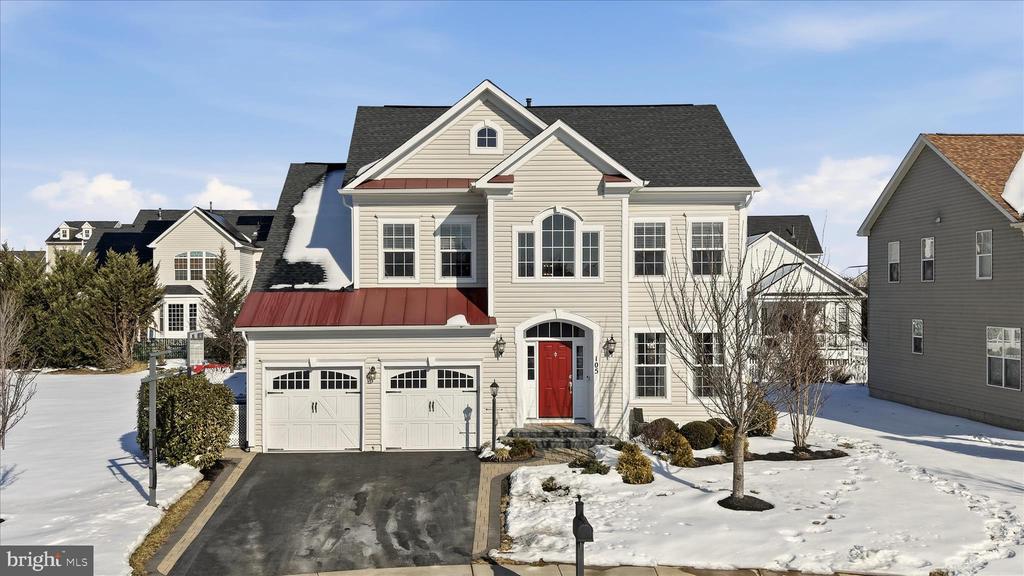 105 GARRET COURT