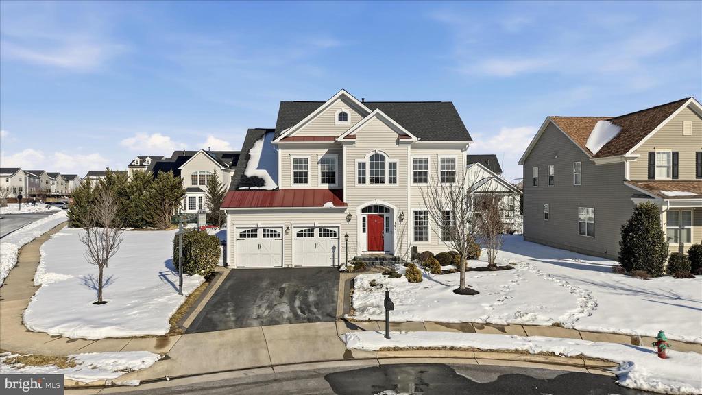 105 GARRET COURT