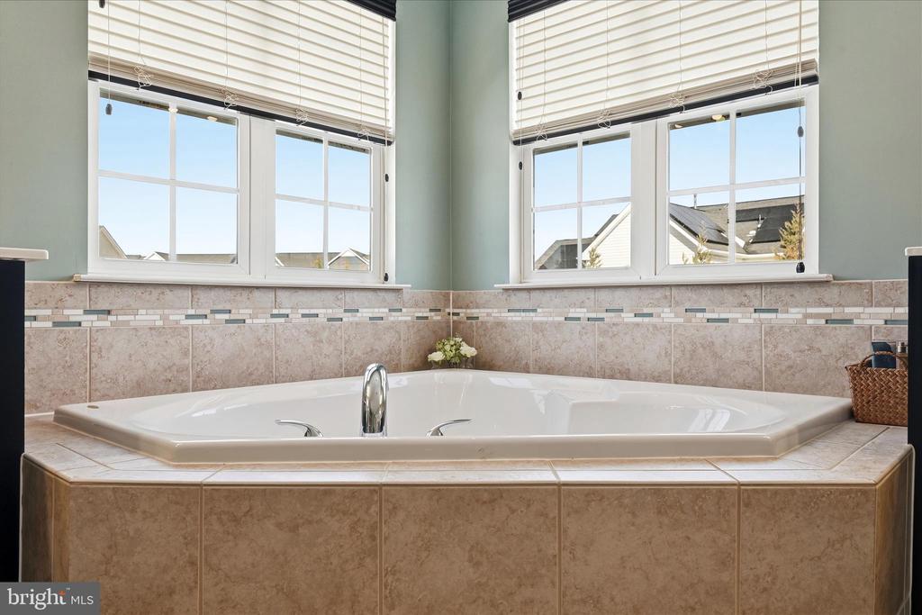 105 GARRET COURT