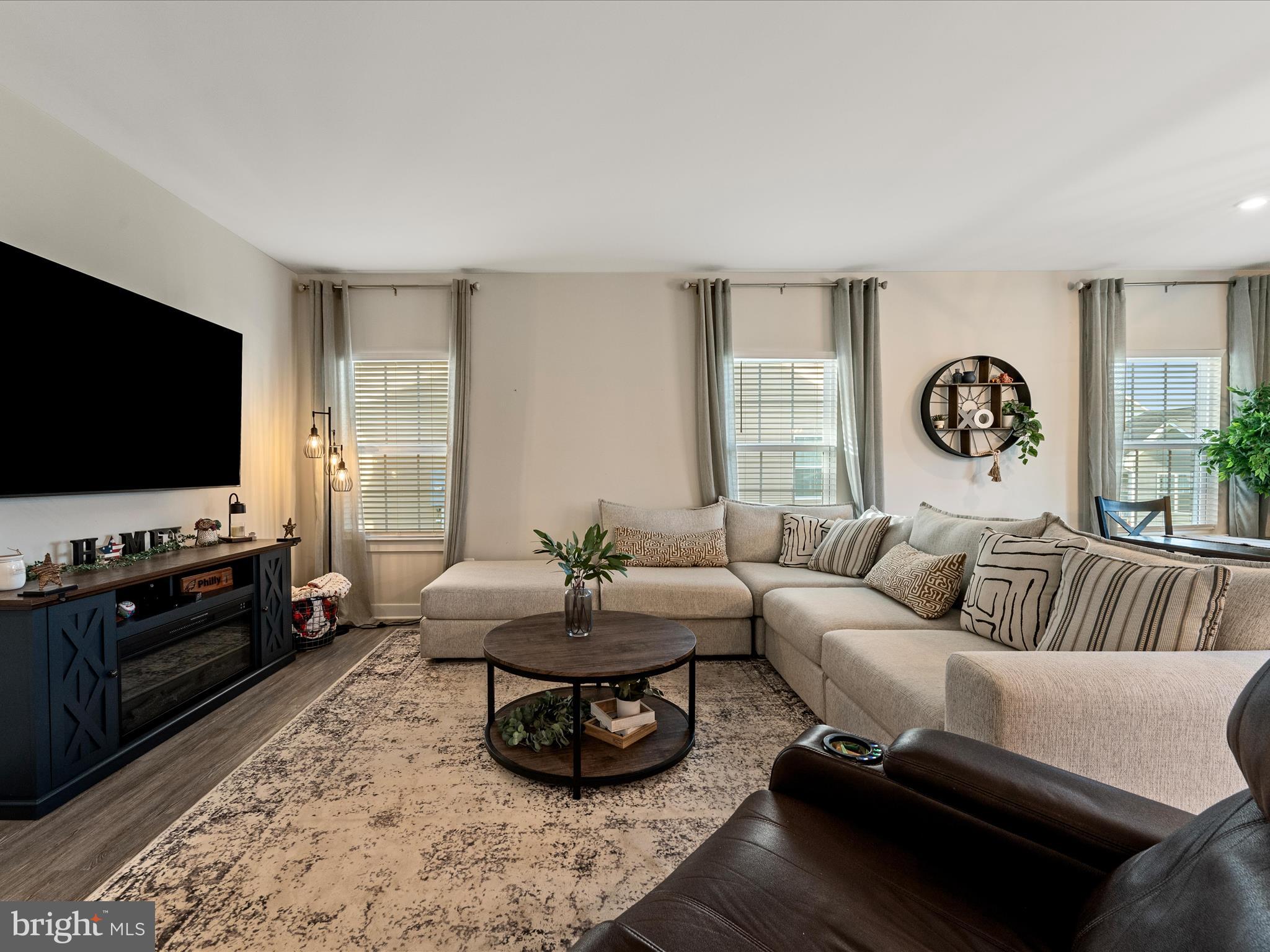 107 INTERLACE WAY
