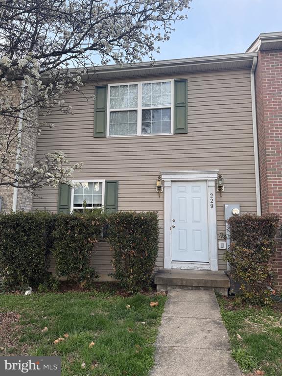 229 SURREY CLUB LANE