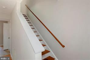 136 PARKSIDE DRIVE