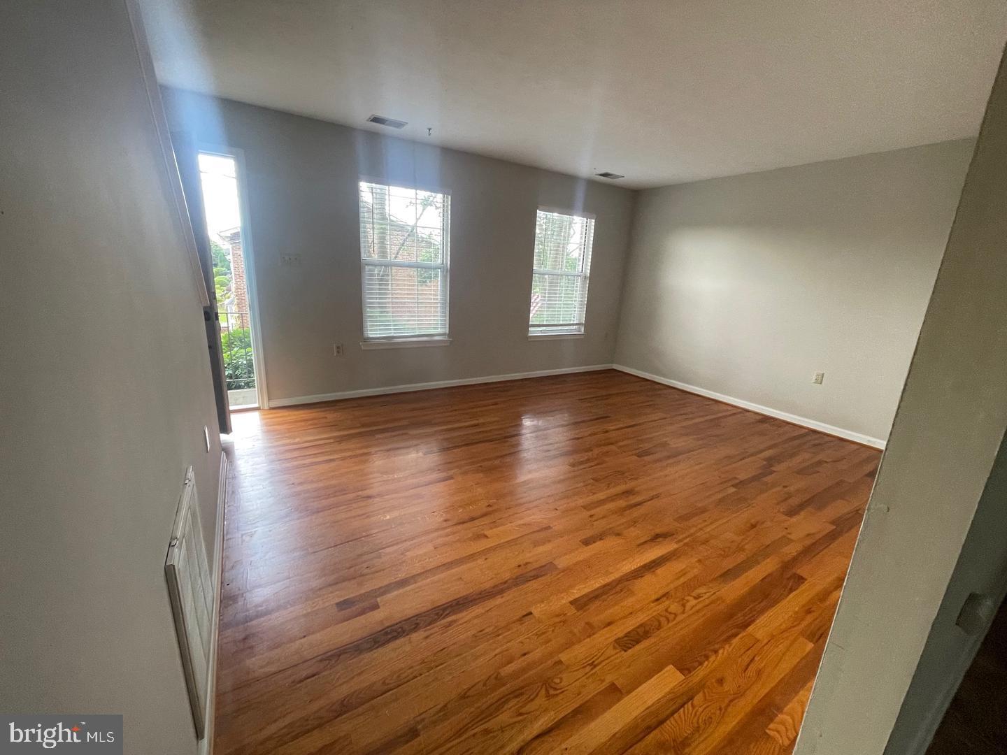 136 PARKSIDE DRIVE