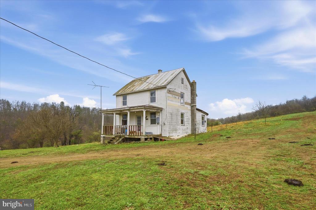 950 STONY HILL ROAD
