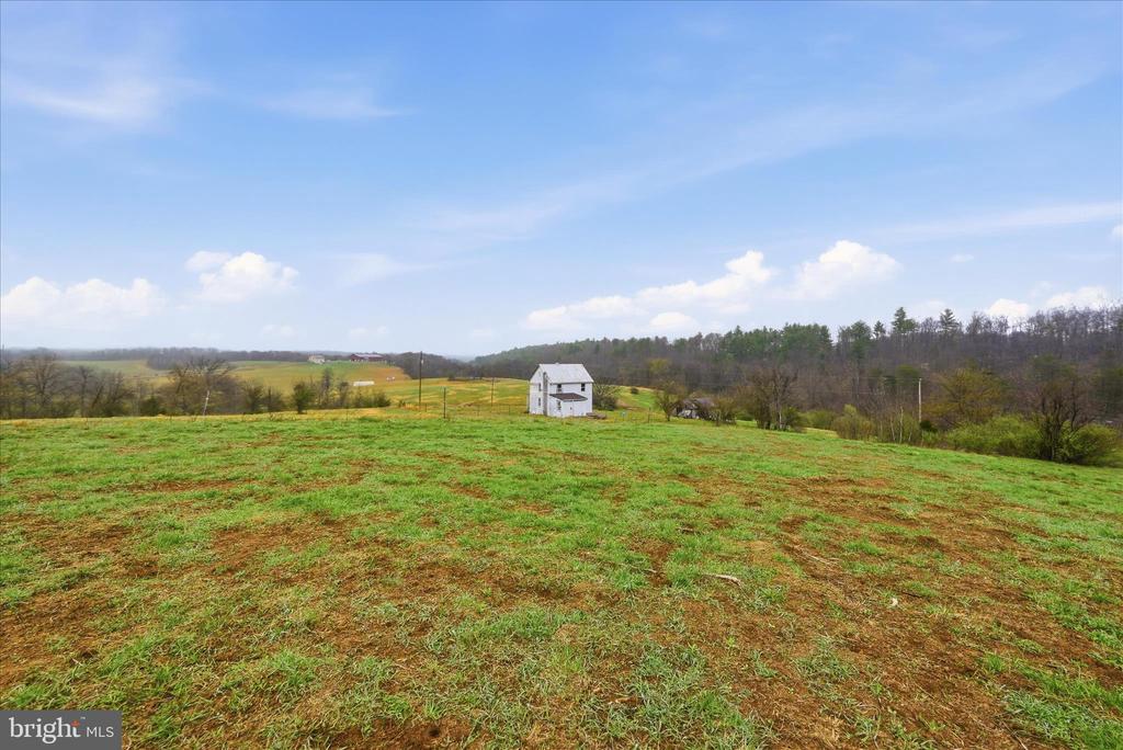 950 STONY HILL ROAD