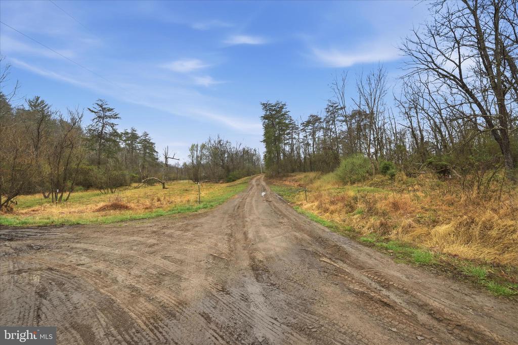 950 STONY HILL ROAD