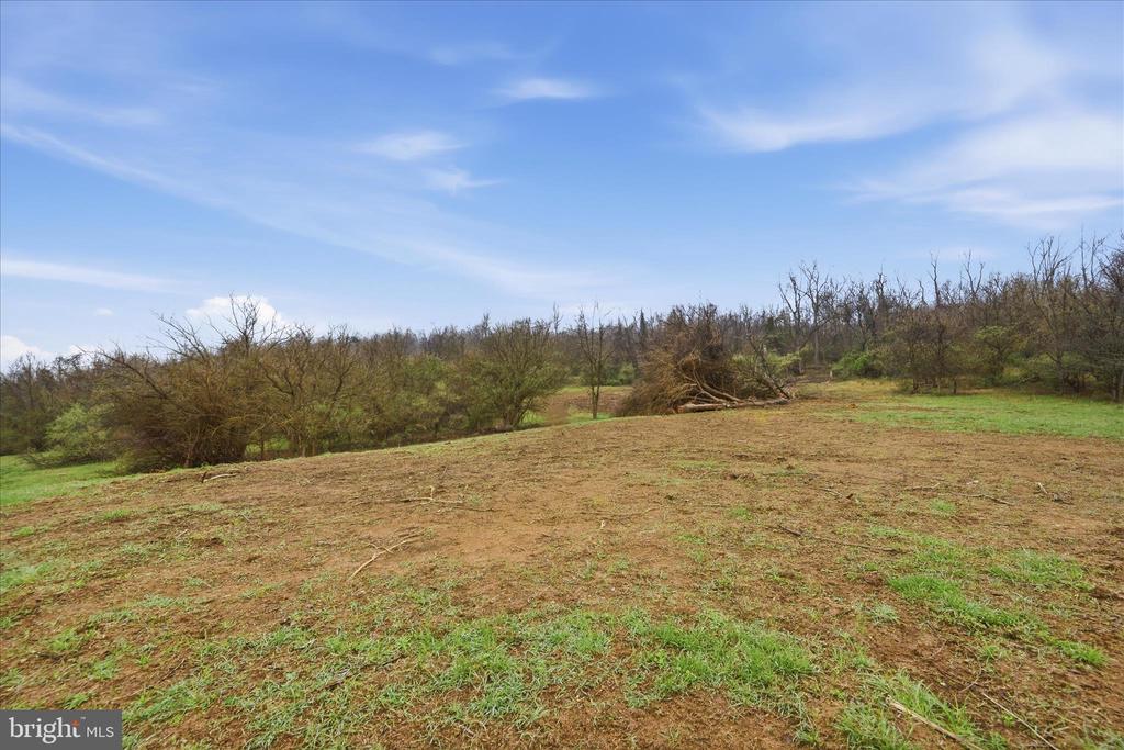 950 STONY HILL ROAD