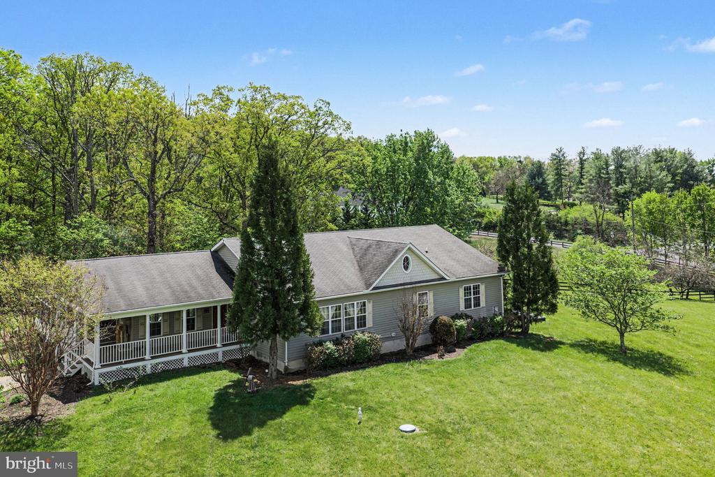 1564 PERRY ROAD