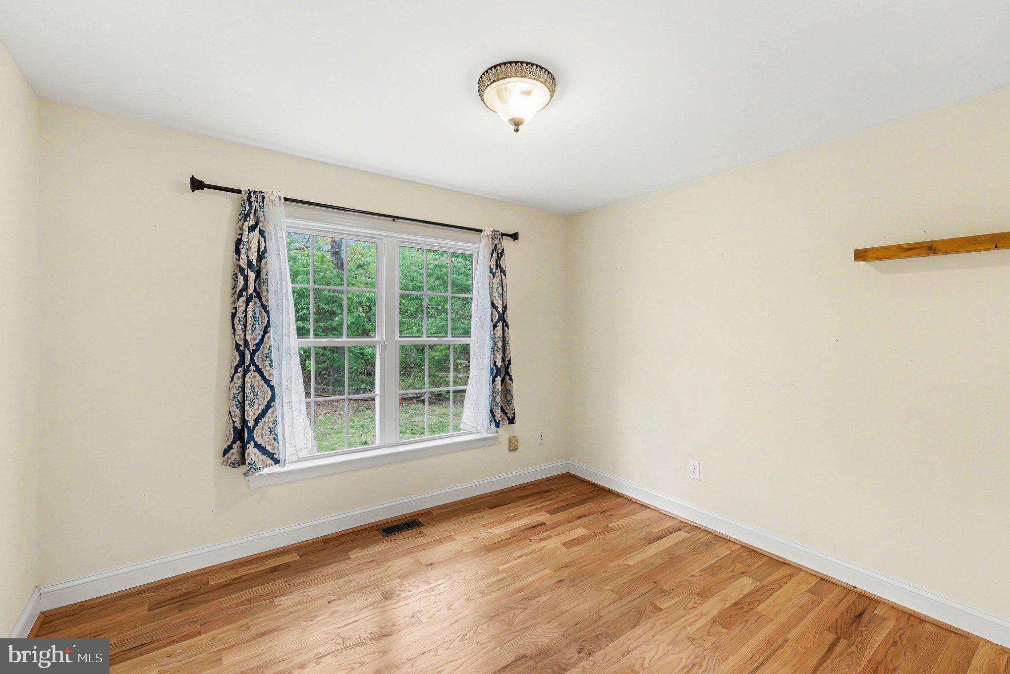 1564 PERRY ROAD