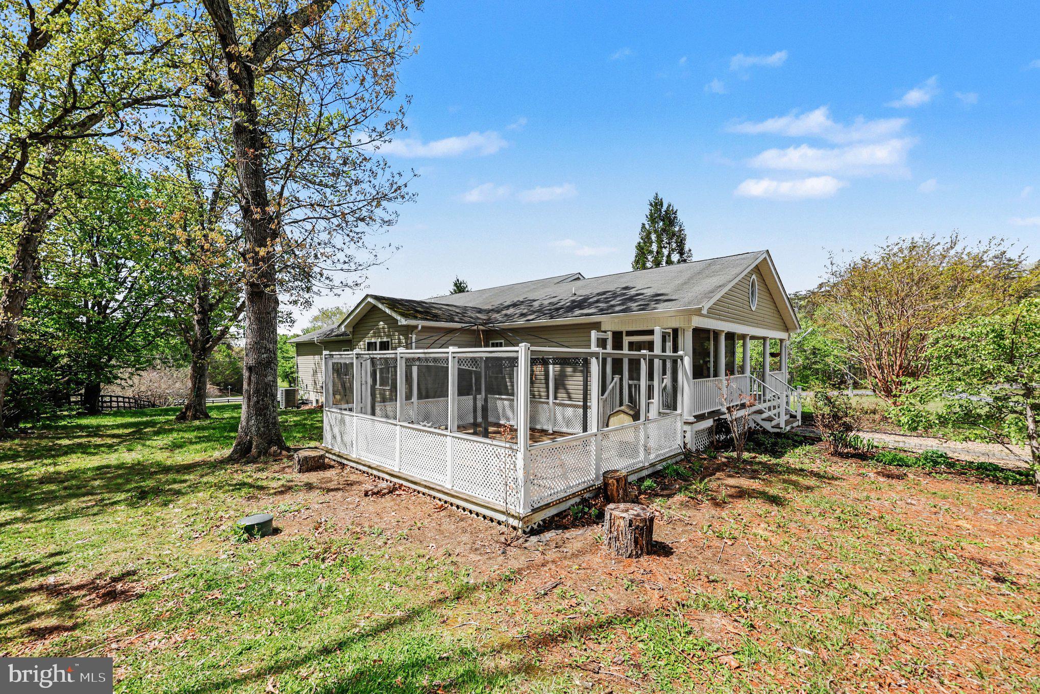 1564 PERRY ROAD