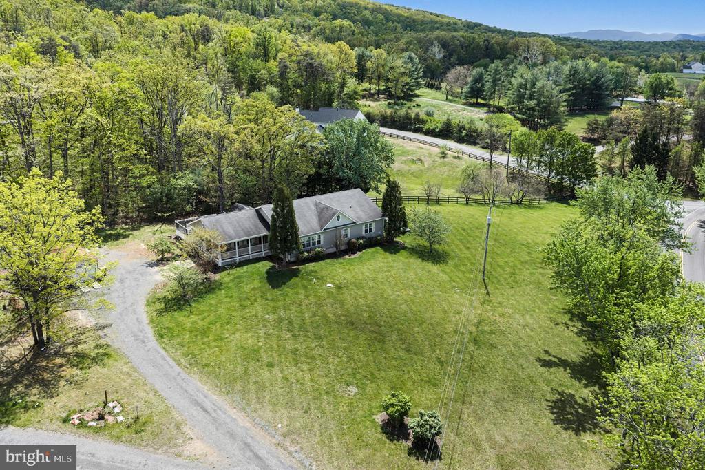 1564 PERRY ROAD