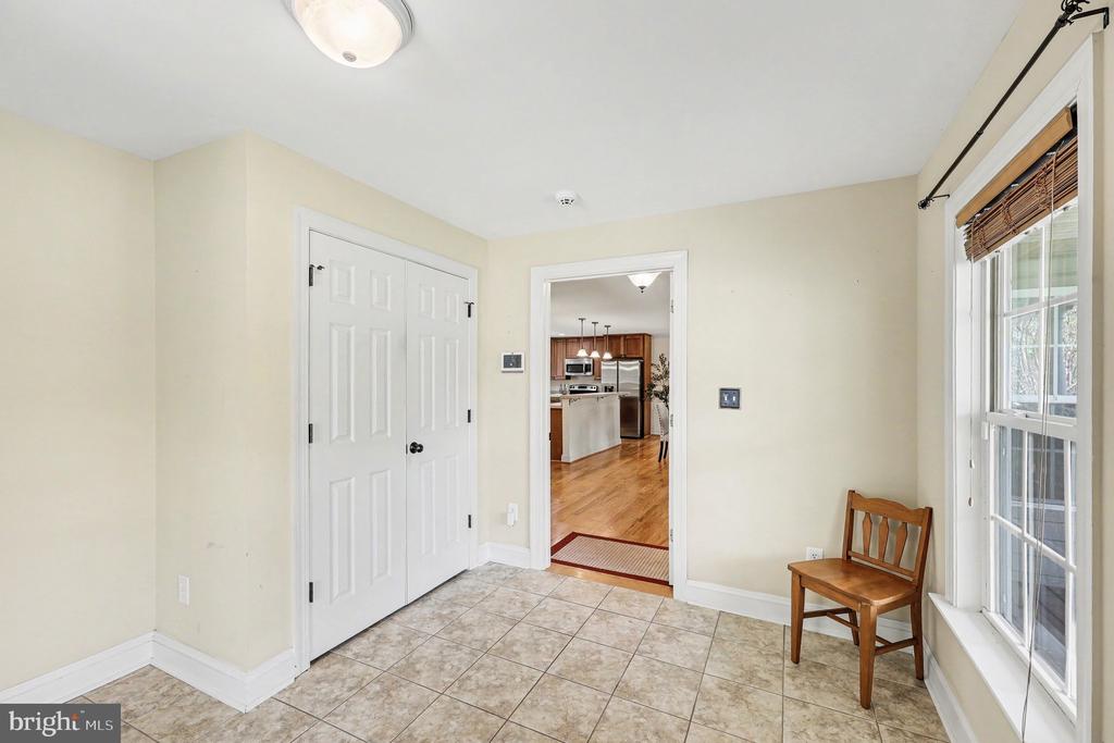 1564 PERRY ROAD