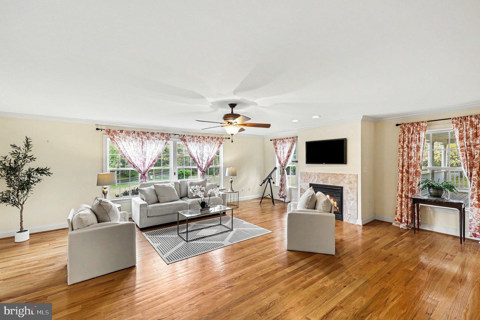 1564 PERRY ROAD
