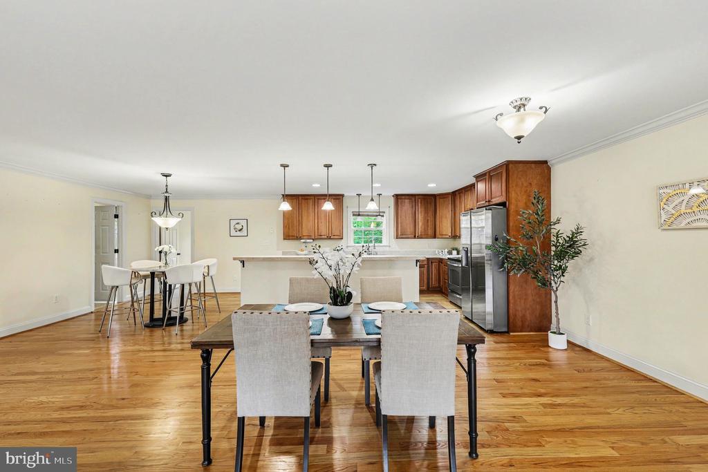 1564 PERRY ROAD