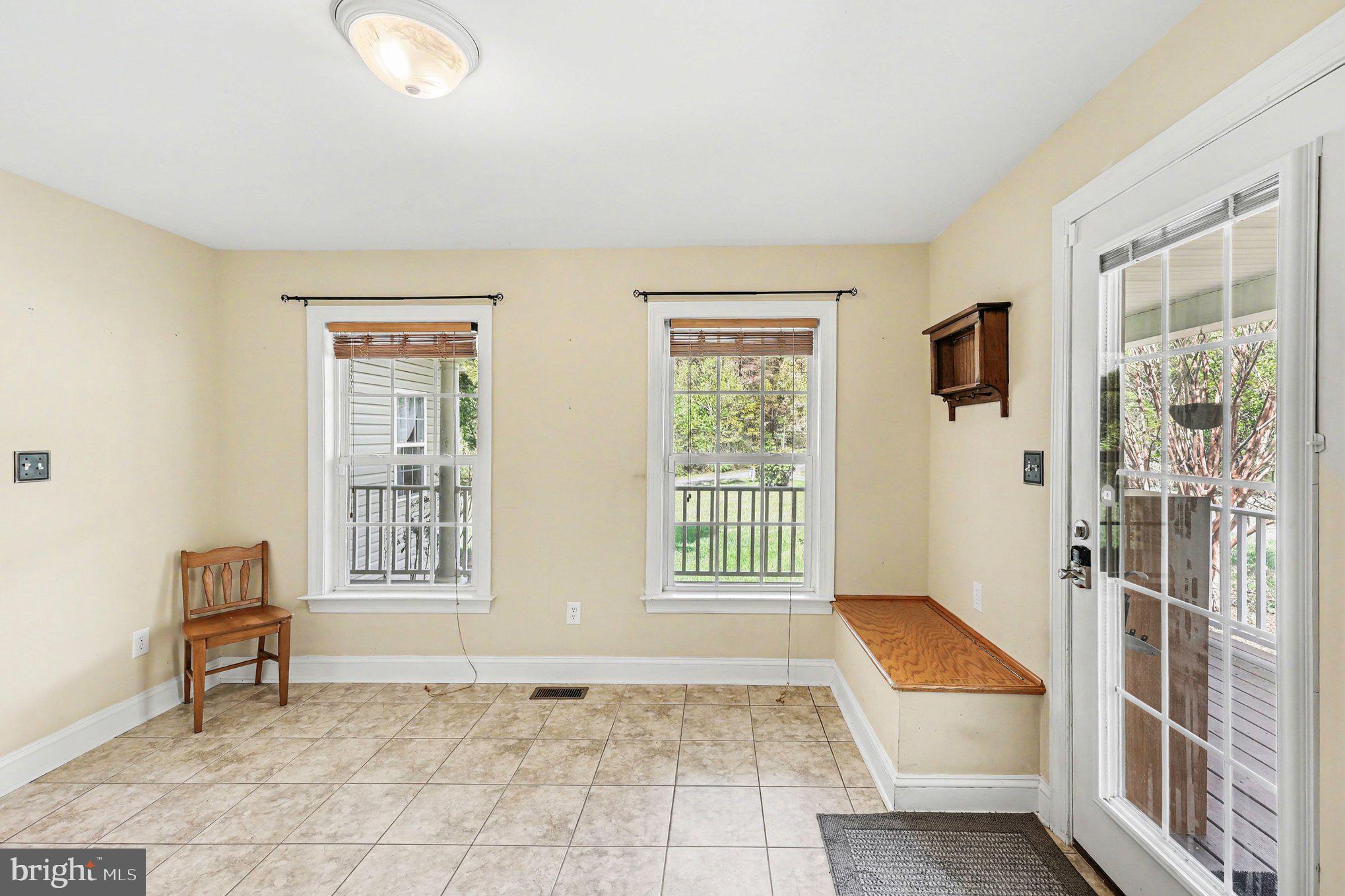 1564 PERRY ROAD