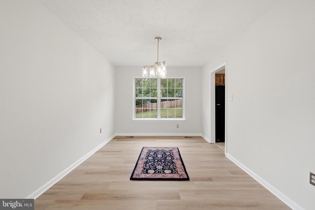 104 KAPOK CIRCLE